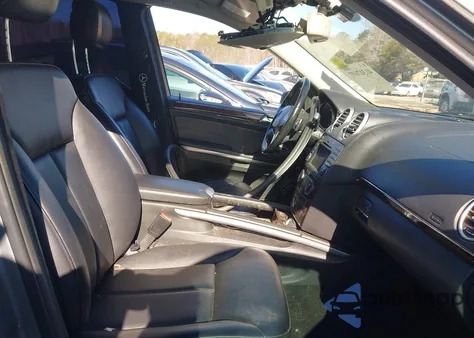 2011 Mercedes-Benz Gl 450 4Matic z USA, uszkodzony, nr VIN 4JGBF7BE7BA643897